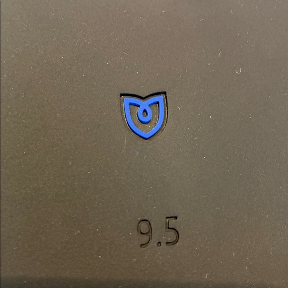 Women’s 9.5 Rothy’s: The Penny Loafer NIB in ReVelvet Bistro - Picture 12 of 15